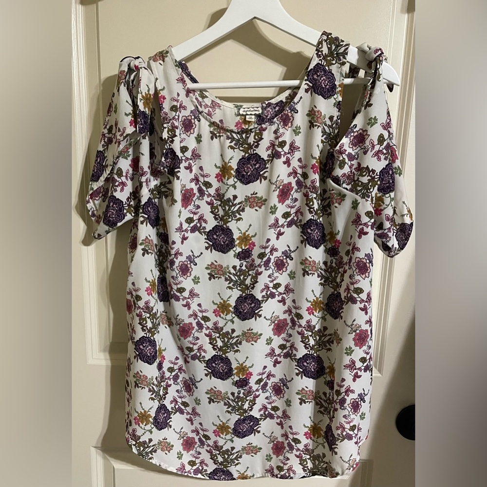 Floral print top